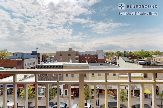 Foto del edificio - 332 Halstead Ave