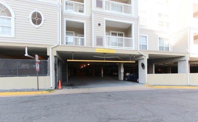 Photo - 4550 Strutfield Ln Apartment