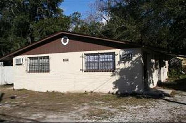 Building Photo - 11727 N 14th St