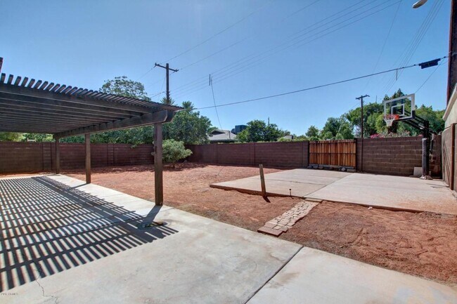 Foto del edificio - Beautiful Phoenix home
