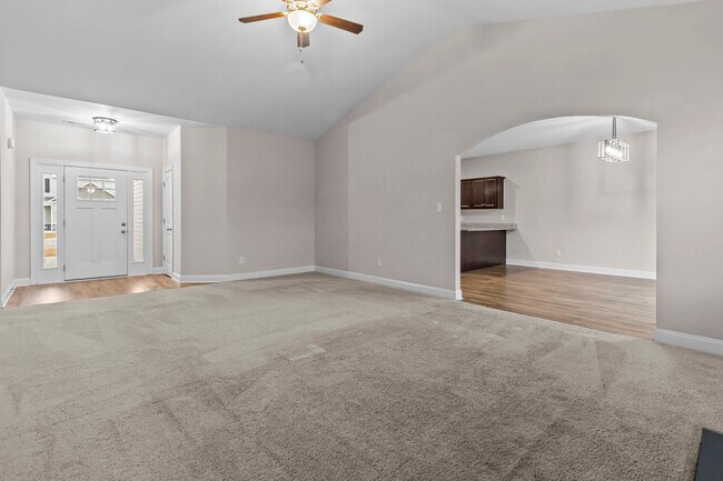 Foto del edificio - 1005 Clydesdale Ct