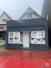 Building Photo - 602 West Ave