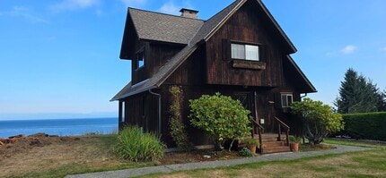 Building Photo - 73 Low Point Rd