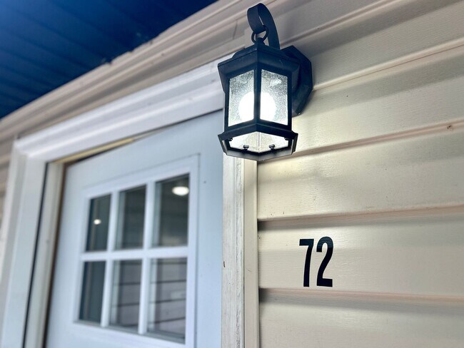 Foto del edificio - Updated 3 Bed / 2 Bath home with Single Car Garage in Farmington