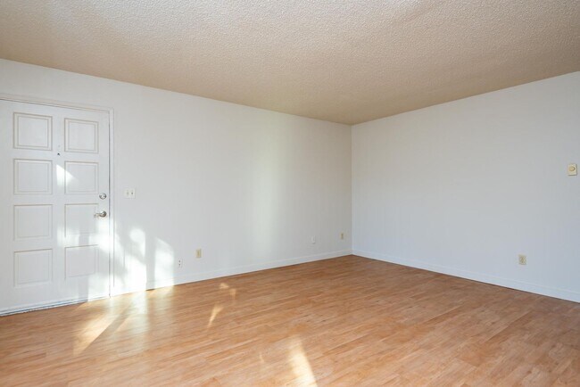 Foto del edificio - 9230 N Saint Louis Ave