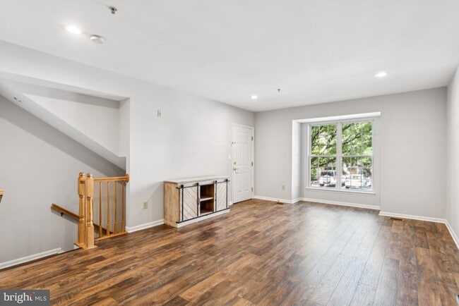 Building Photo - 1546 Northern Neck Dr