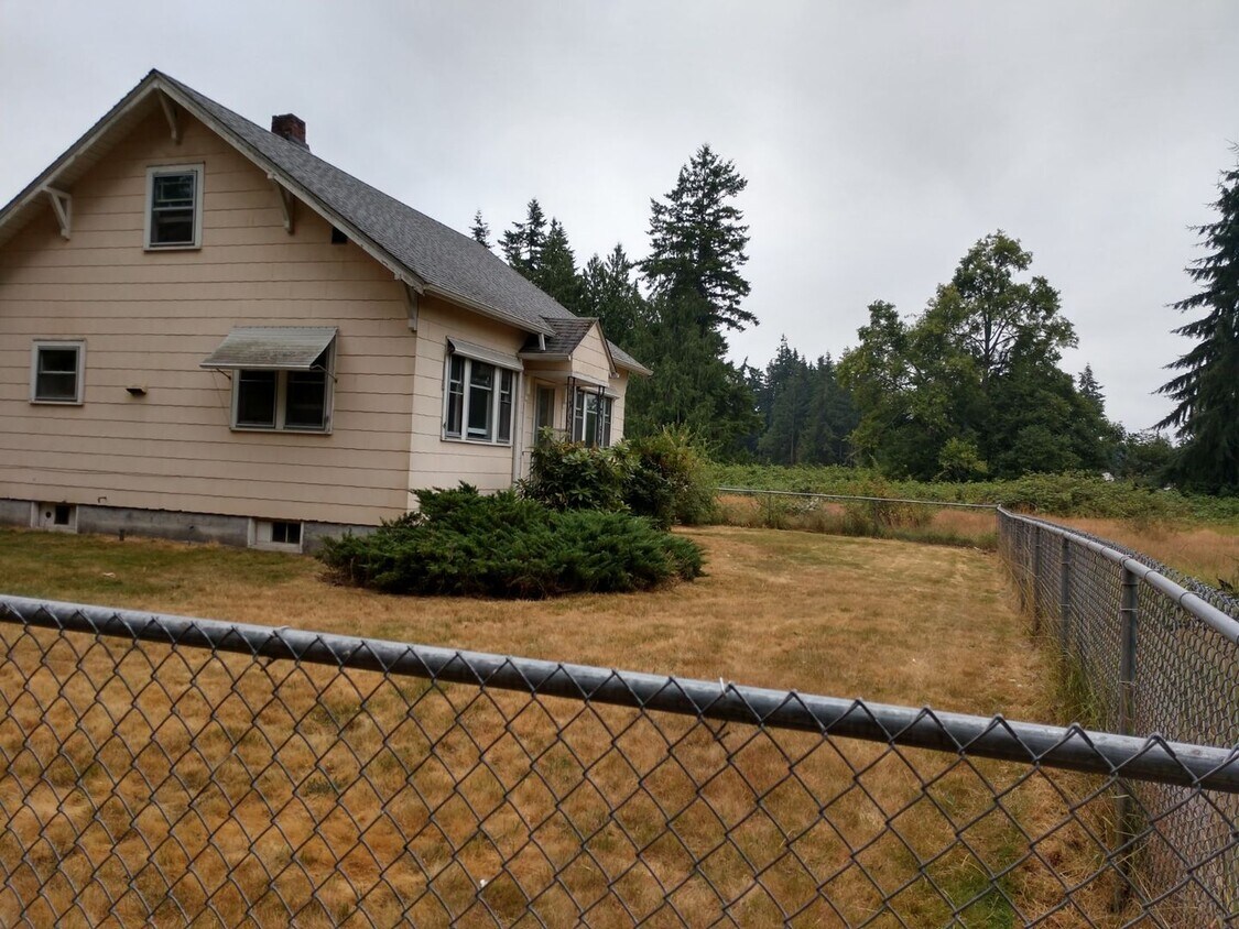 Foto principal - Renovated Arlington Home Close To Freeway ...