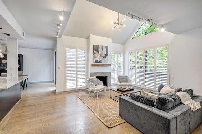 Foto del edificio - 338 Litchfield Ln
