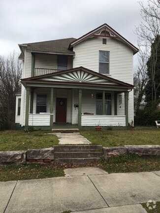 Building Photo - 209 E Baxter Ave