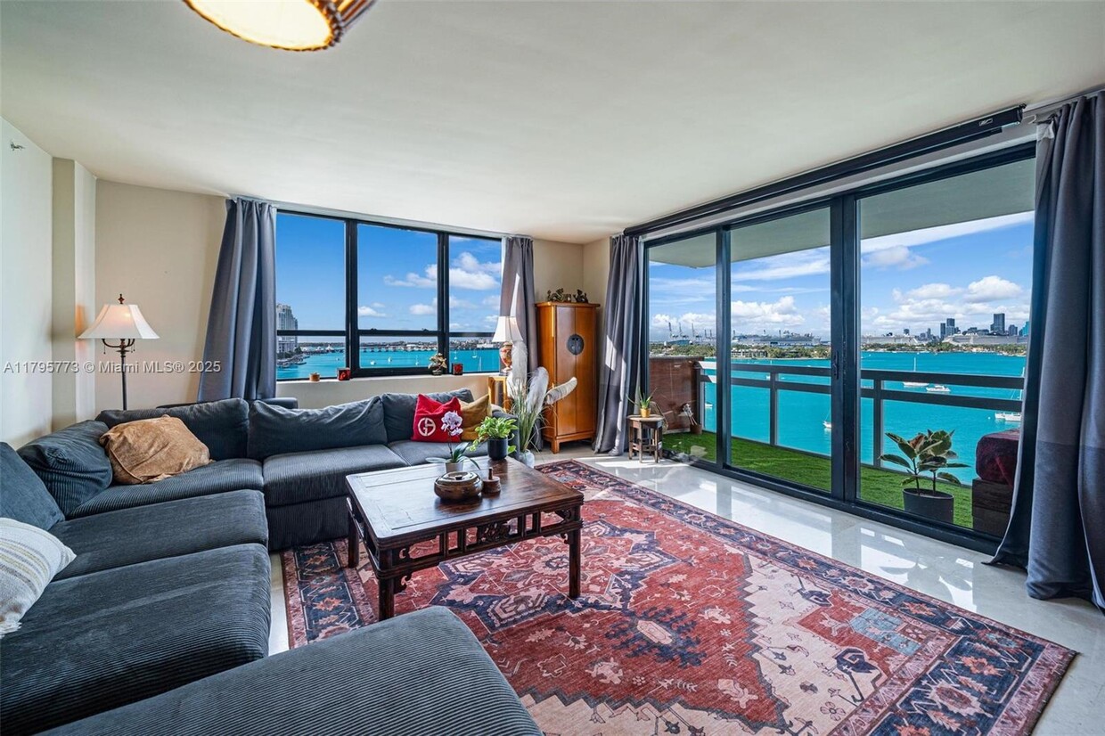 Foto principal - 1500 Bay Rd