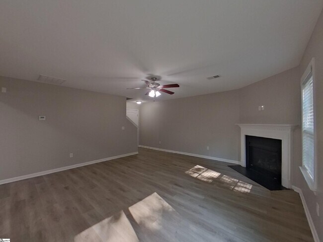 Foto del edificio - 701 Fountain Brook Ln