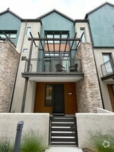 Building Photo - 172 Keeper