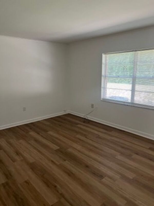 Foto del edificio - 1107 Silverton Ct