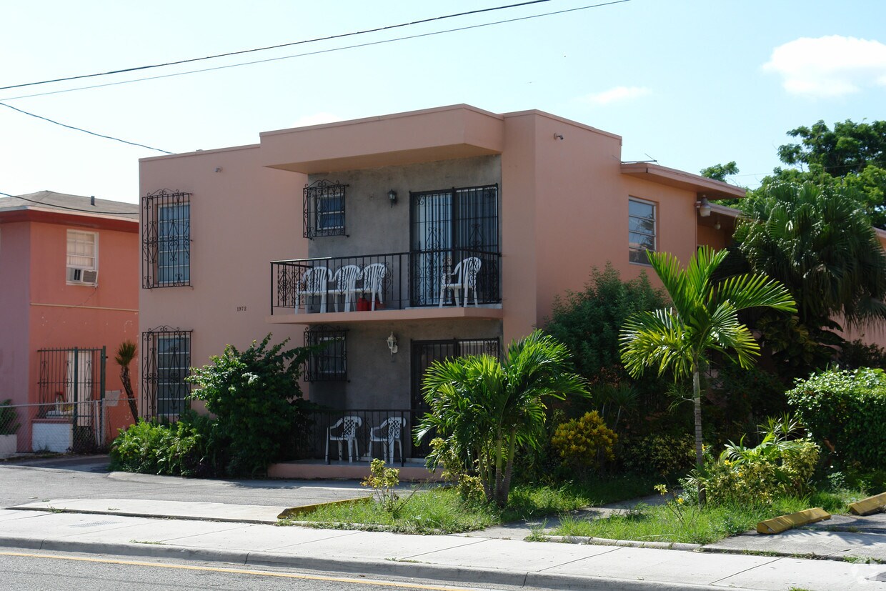 Foto del edificio - 1972 SW 7th St