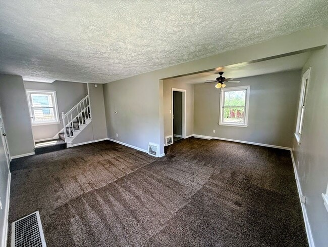 Building Photo - 3 bedroom 1 bath single family home for rent - Akron OH