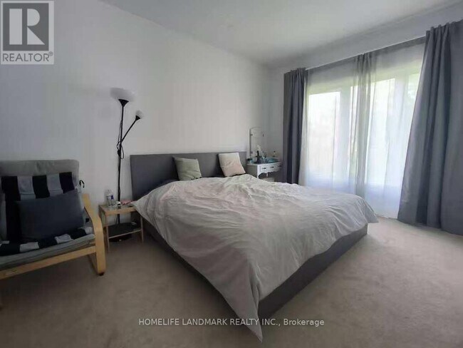 Photo du bâtiment - 12 Persica St