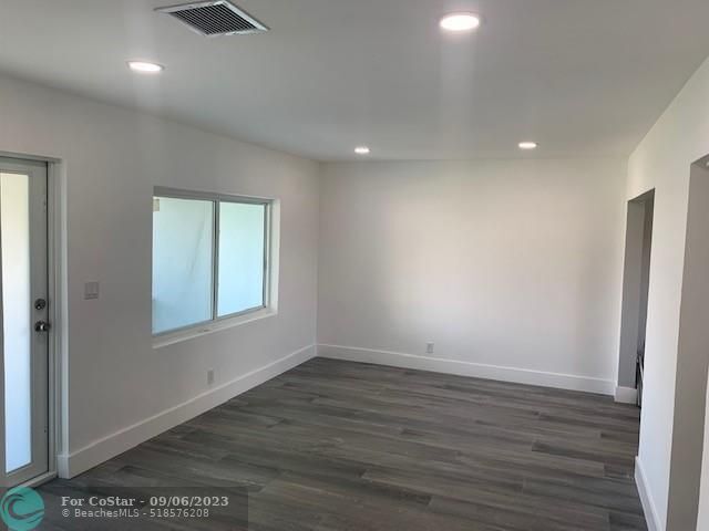 Building Photo - 1722 Rodman St