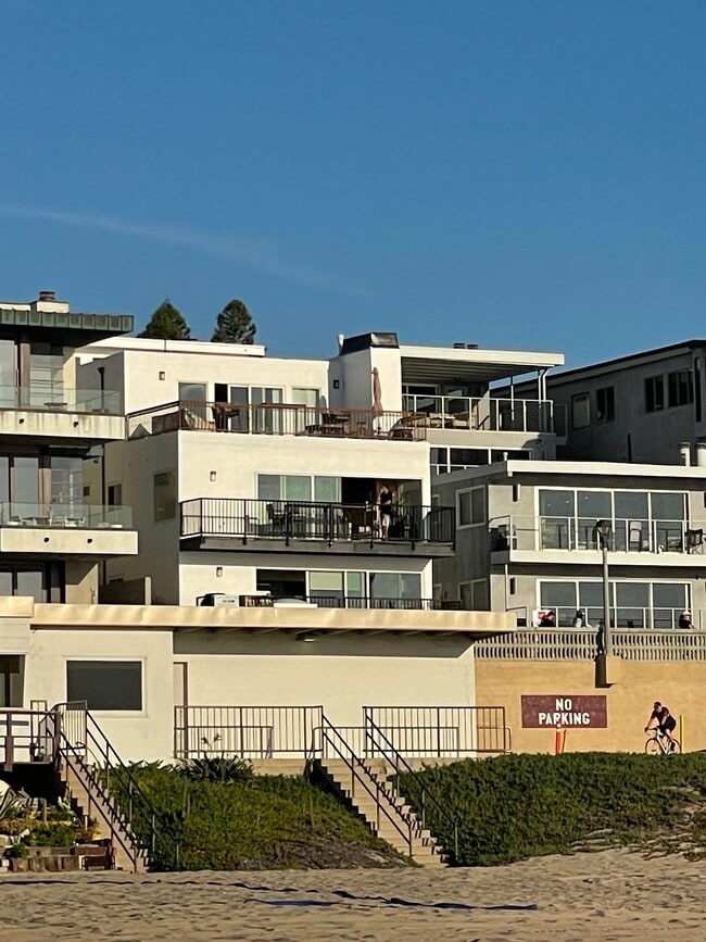 View from the beach - 2212 The Strand