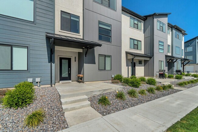 Building Photo - 501 S 1080 W