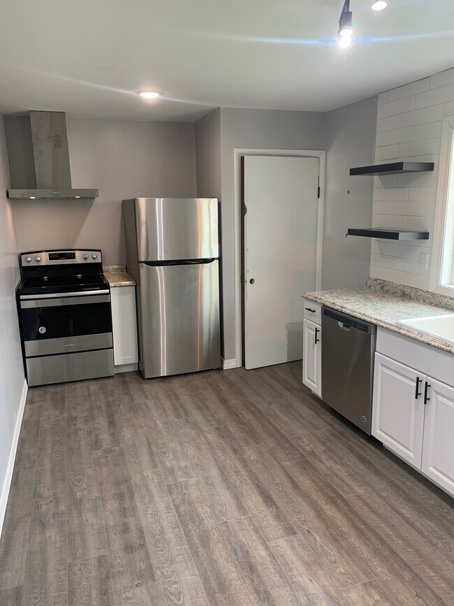 Kitchen3 - 1219 12th St W