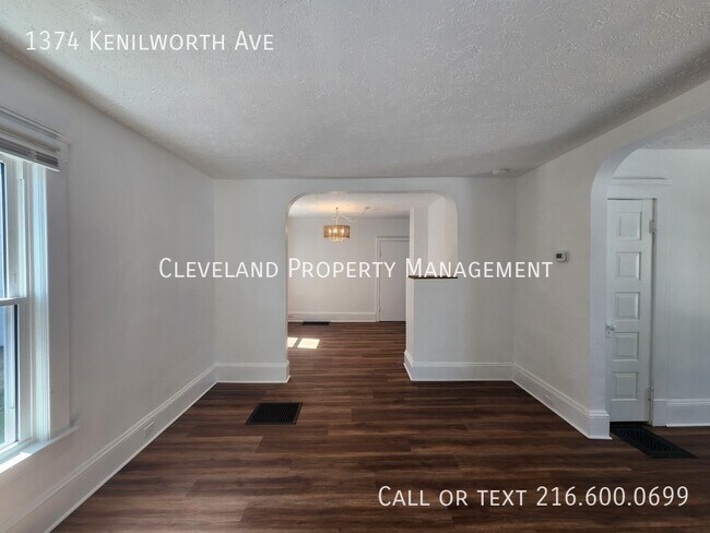 Foto del edificio - 1374 Kenilworth Ave