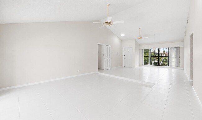 Foto del edificio - 5055 NW 89th Way