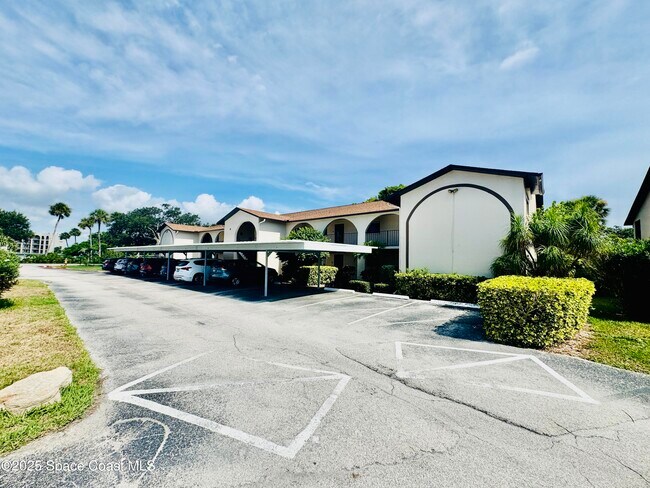 Foto del edificio - 5807 N Atlantic Ave