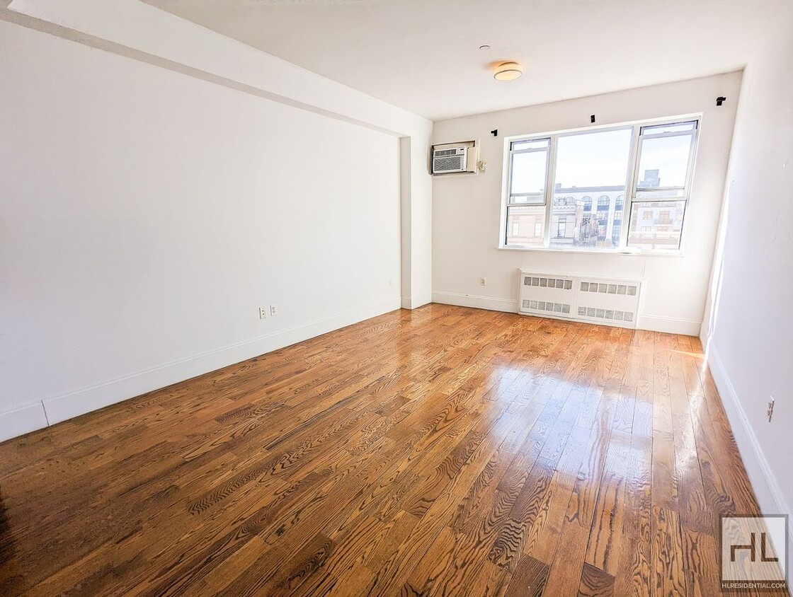 Foto principal - 1143 DeKalb Ave