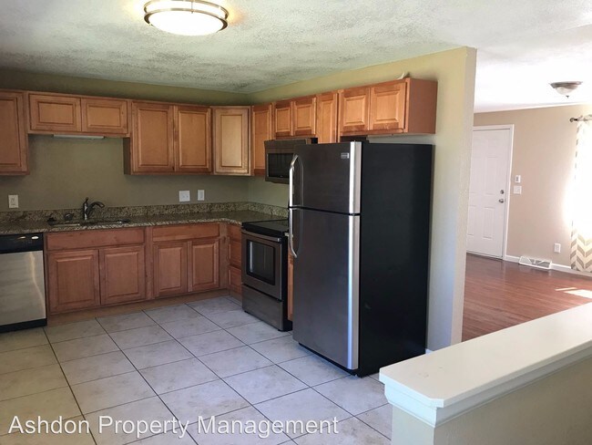 Building Photo - 4 br, 2 bath House - 8325 Acoma St.