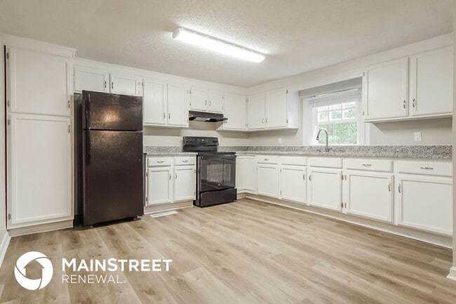 Building Photo - 2112 Headrick Rd