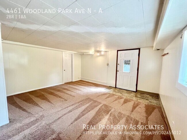 Foto del edificio - 4461 Woodland Park Ave N