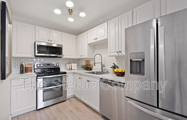 Foto del edificio - 3128 Loma Verde Dr
