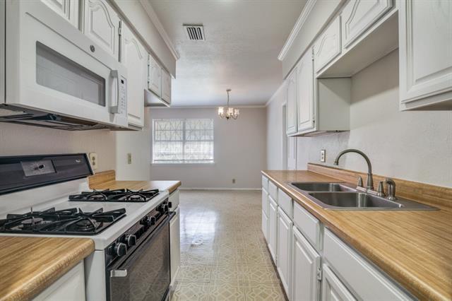 Foto del edificio - 1229 Greenbrier Dr