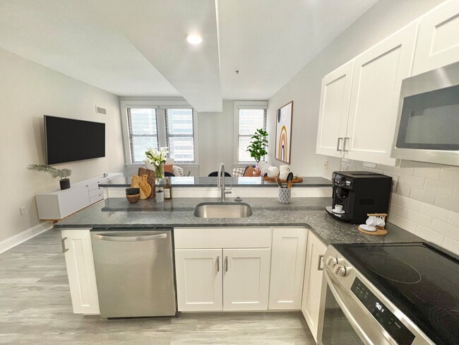 Photo - Rittenhouse Row Apartments