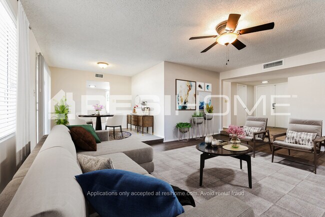Building Photo - 3620 W Beverly Ln