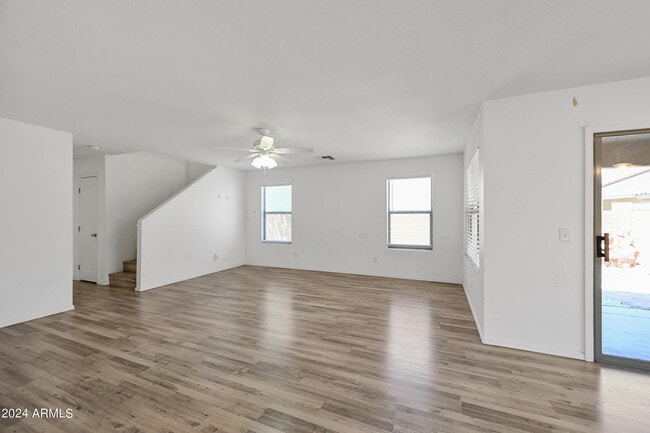 Building Photo - 2312 E Gleneagle Dr