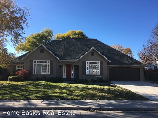 Building Photo - 4 br, 2 bath House - 3977 N Cove Dr.