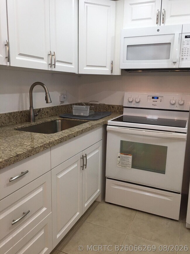 Foto del edificio - 66 Harwood A