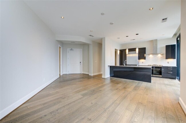 Foto del edificio - 1409 Post Oak Blvd