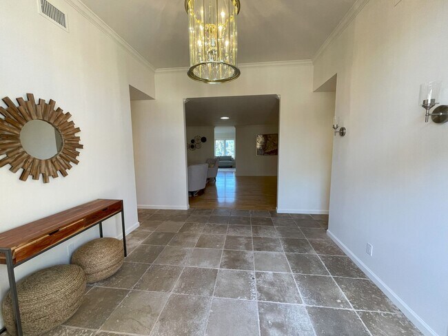 Foto del edificio - Beautiful Ranch Style House in Rancho Bern...