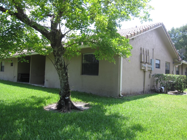 Building Photo - 4141 NW 114th Ave