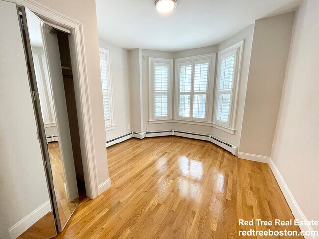 Foto del edificio - 130 P St