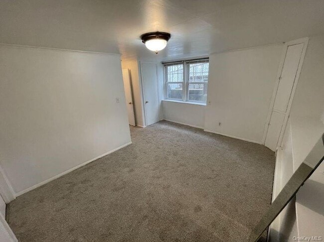 Building Photo - 77 Hart Ave