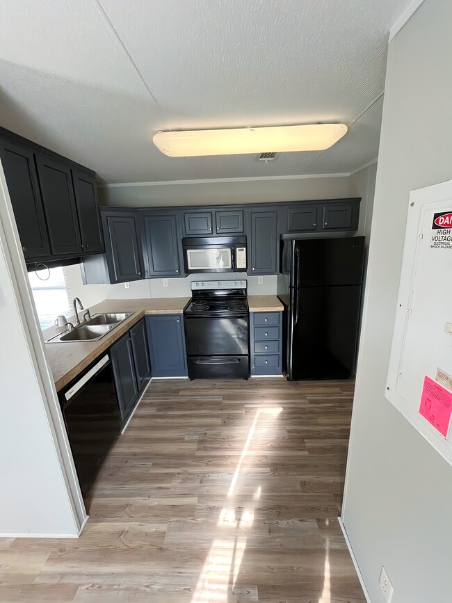 Building Photo - 110 N Michigan St