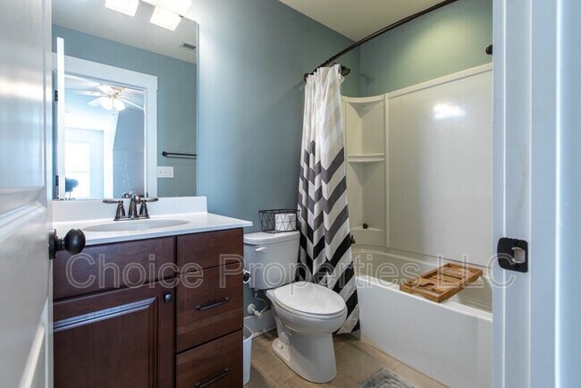 Foto del edificio - 3819 Willow Green Pl