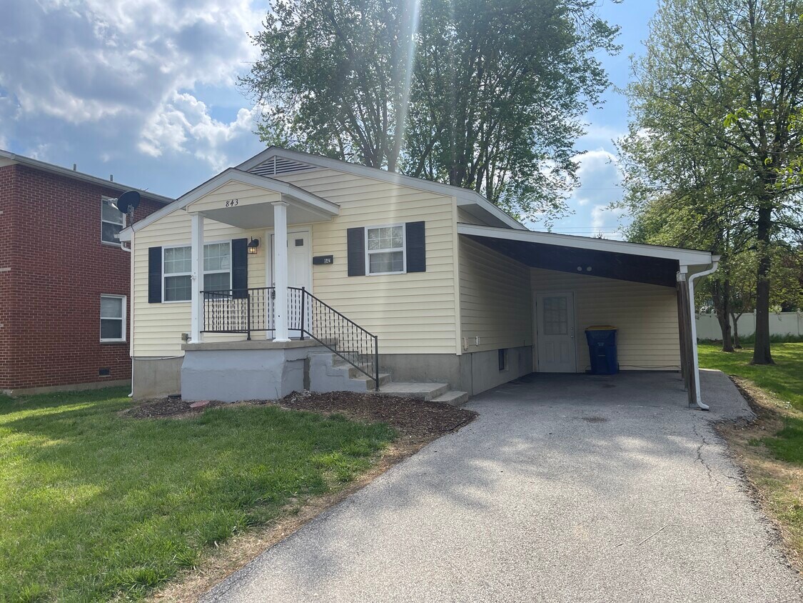 Foto principal - 843 Vine St