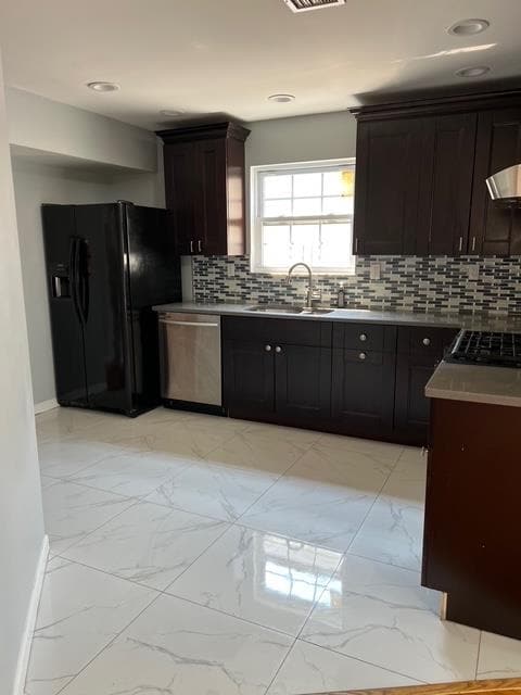 Foto del edificio - 1198 John F. Kennedy Blvd