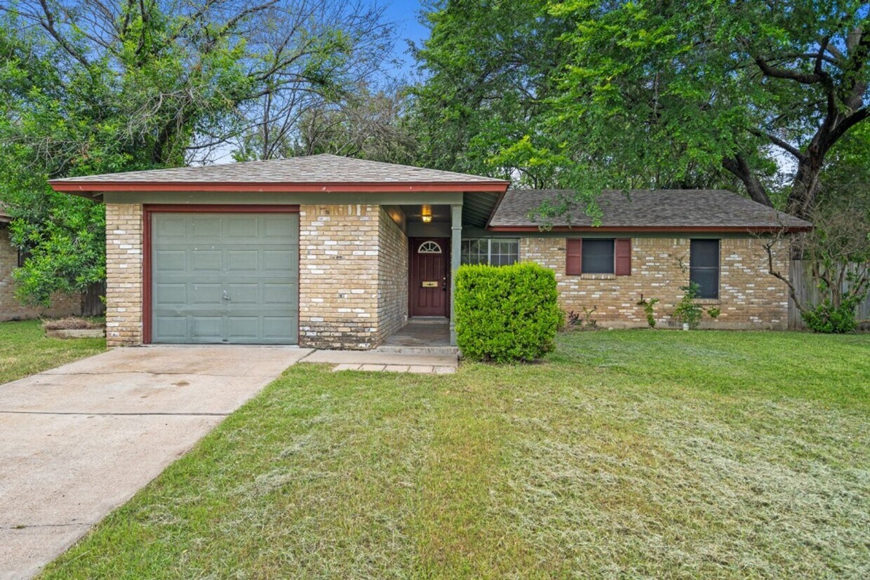 Primary Photo - 8307 Rockwood Ln, Austin, Texas 78757