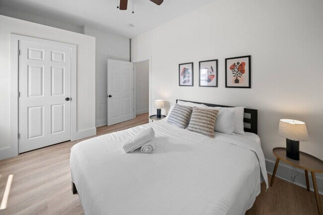 Foto del edificio - 704 Wayne St