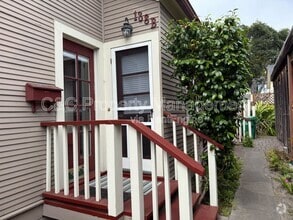 Building Photo - 138 17th St